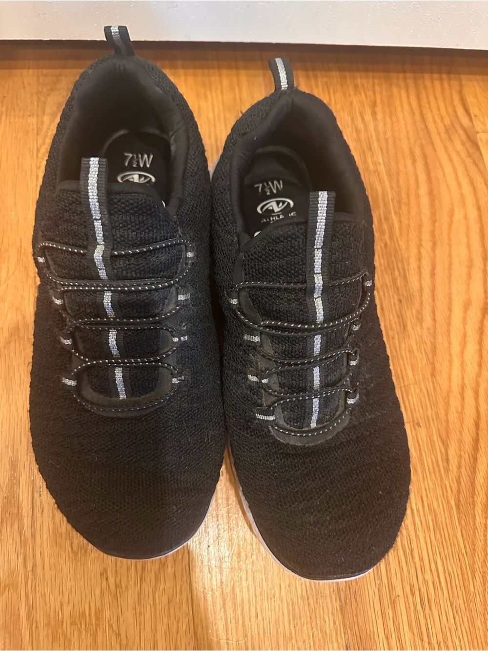 Athletic Works  Size 7.5 Slip-On Knit Sneakers - Black